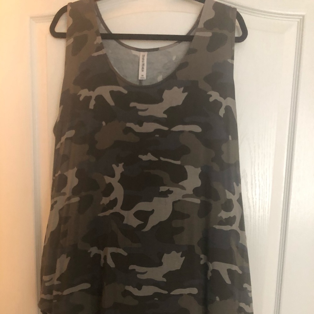 Army print tank top